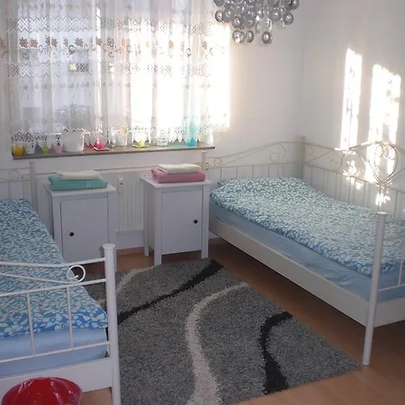 Homestay Zv2001 Private & Near Exhibition Ground