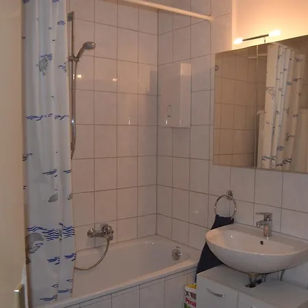 Zv2001 Private & Near Exhibition Ground * Hannover