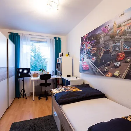Zv2001 Private & Near Exhibition Ground Homestay